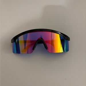 ASOS - Iridescent Visor Rave Glasses